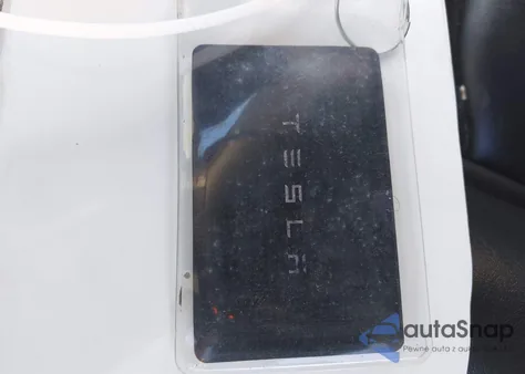 2021 Tesla Model 3 Standard Range Plus Rear-Wheel Drive from USA, damaged, VIN 5YJ3E1EA7MF929499